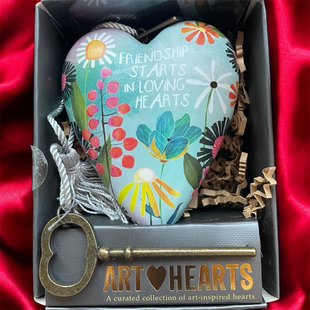 Demdaco Art Hearts - Friendship Starts in Loving Hearts